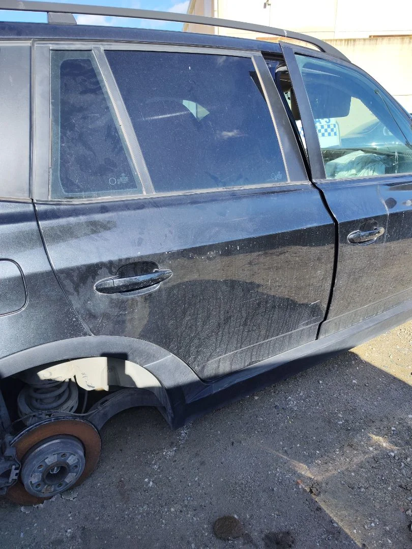 Foto de PUERTA TRASERA DERECHA BMW SERIE X3 (E83) 2.0 16V Diesel CAT (150 CV / 110 KW) referencia 41003449338