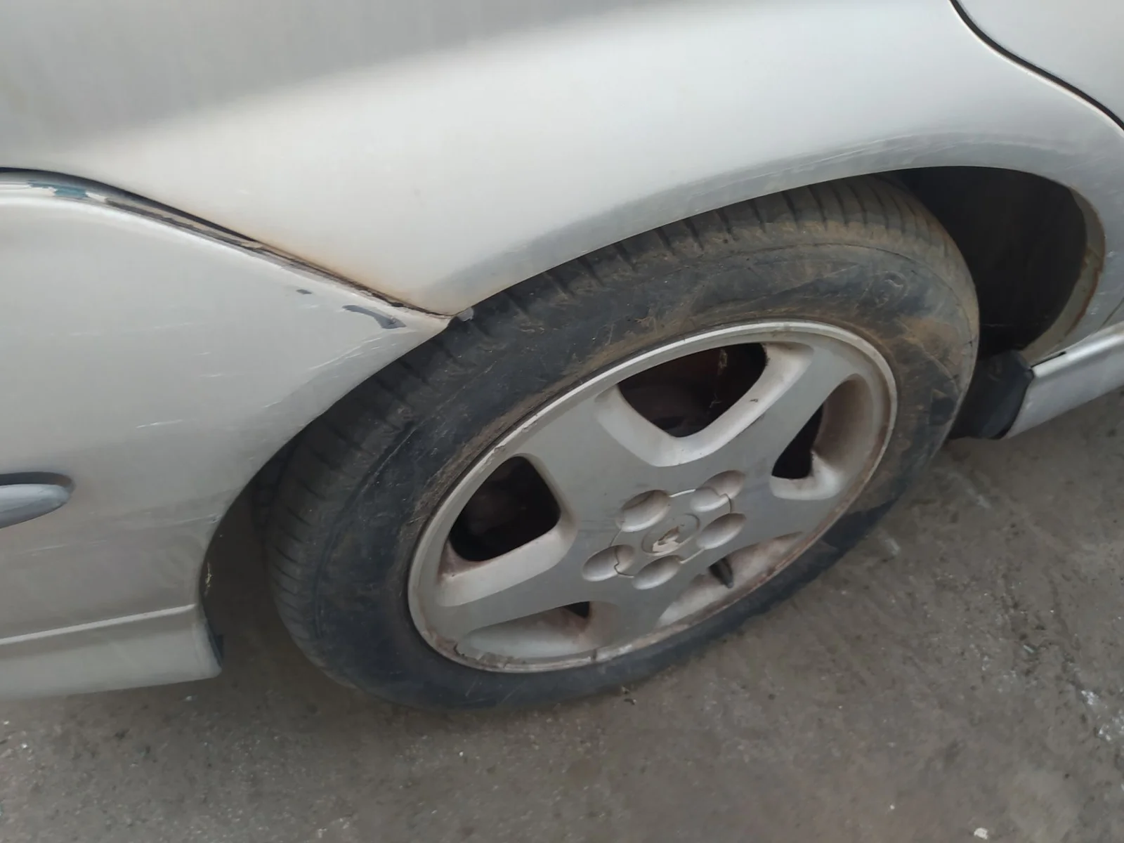 Foto de BRAZO SUSPENSION TRASERO DERECHO NISSAN ALMERA TINO (V10M) 2.2 dCi Diesel CAT (112 CV / 82 KW)