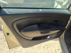 Foto de MANETA INTERIOR DELANTERA IZQUIERDA FIAT GRANDE PUNTO (199) 1.3 16V JTD CAT (75 CV / 55 KW)