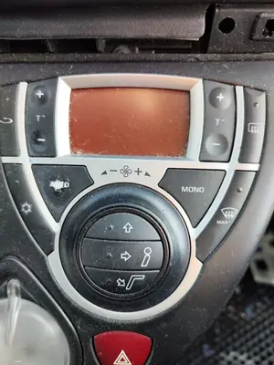 Foto de MANDO CALEFACCION / AIRE ACONDICIONADO CITROEN C8 2.0 HDi CAT (RHK / DW10UTED4) (120 CV / 88 KW) referencia 6451KL