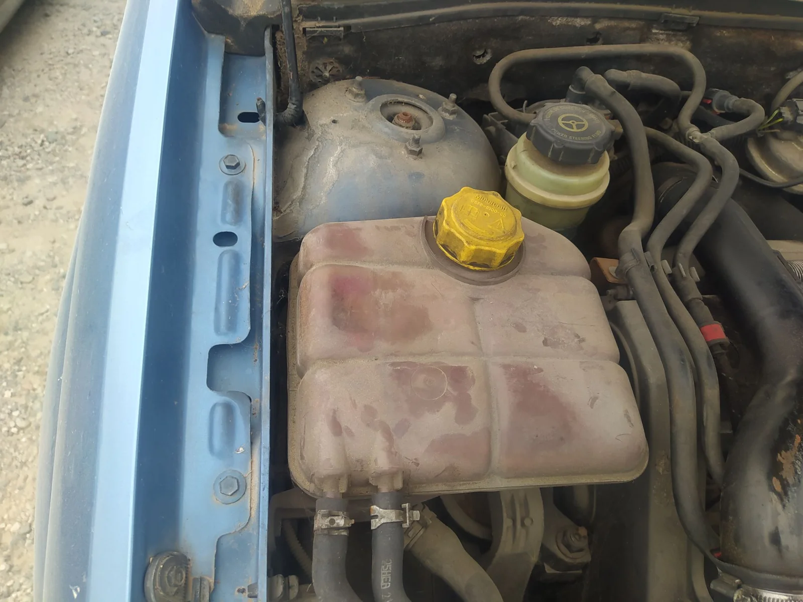 Foto de DEPOSITO LIMPIA FORD FOCUS BERLINA (CAK) 1.8 TDDI Turbodiesel CAT (90 CV / 66 KW) referencia 1502303