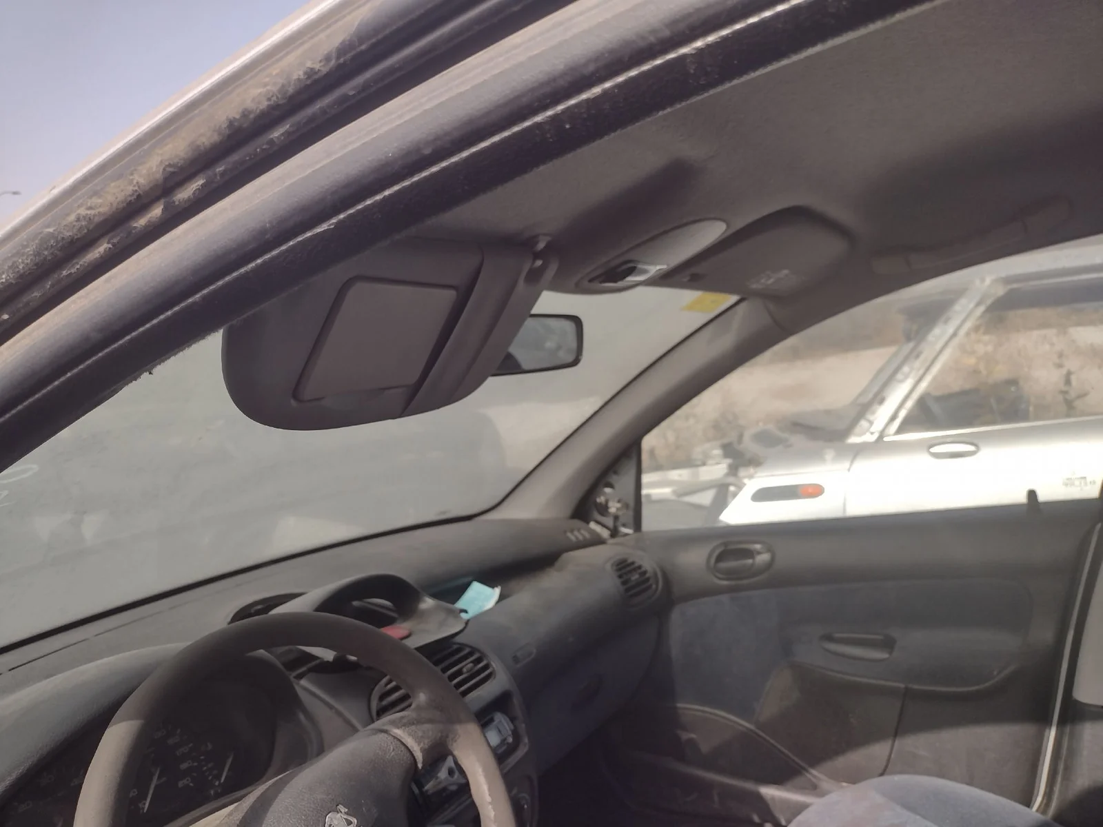 Foto de LUZ INTERIOR PEUGEOT 206 1.9 Diesel (69 CV / 51 KW) referencia 6362K9
