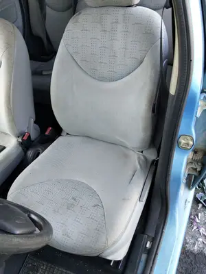 Foto de ASIENTO DELANTERO IZQUIERDO CITROEN C3 1.4 HDi (68 CV / 50 KW)