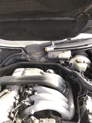 Foto de BRAZO LIMPIA DELANTERO DERECHO MERCEDES-BENZ CLASE E (BM 210) BERLINA 2.9 Turbodiesel CAT (129 CV / 95 KW)