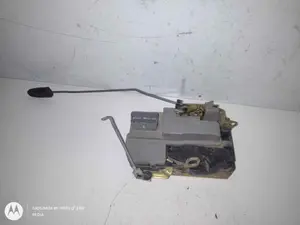 Foto de CERRADURA PUERTA DELANTERA DERECHA PEUGEOT 206 1.4 HDi (68 CV / 50 KW)