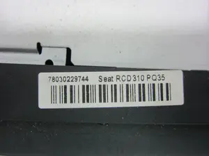 Foto de SISTEMA AUDIO / RADIO CD SEAT LEON (1P1) foto 8