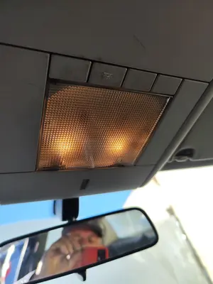 Foto de LUZ INTERIOR OPEL VECTRA C BERLINA 1.9 CDTI (120 CV / 88 KW)