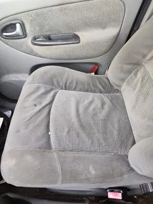 Foto de ASIENTO DELANTERO DERECHO RENAULT SCENIC I (JA...) 1.9 dCi Diesel CAT (102 CV / 75 KW)