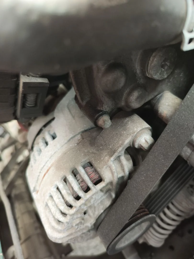 Foto de ALTERNADOR OPEL CORSA C 1.2 16V CAT (Z 12 XEP / LB4) (80 CV / 59 KW) referencia 93177835