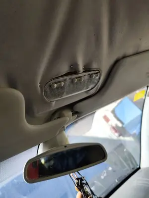Foto de LUZ INTERIOR RENAULT MEGANE II BERLINA 5P 1.5 dCi Diesel (101 CV / 74 KW) referencia 264306391R