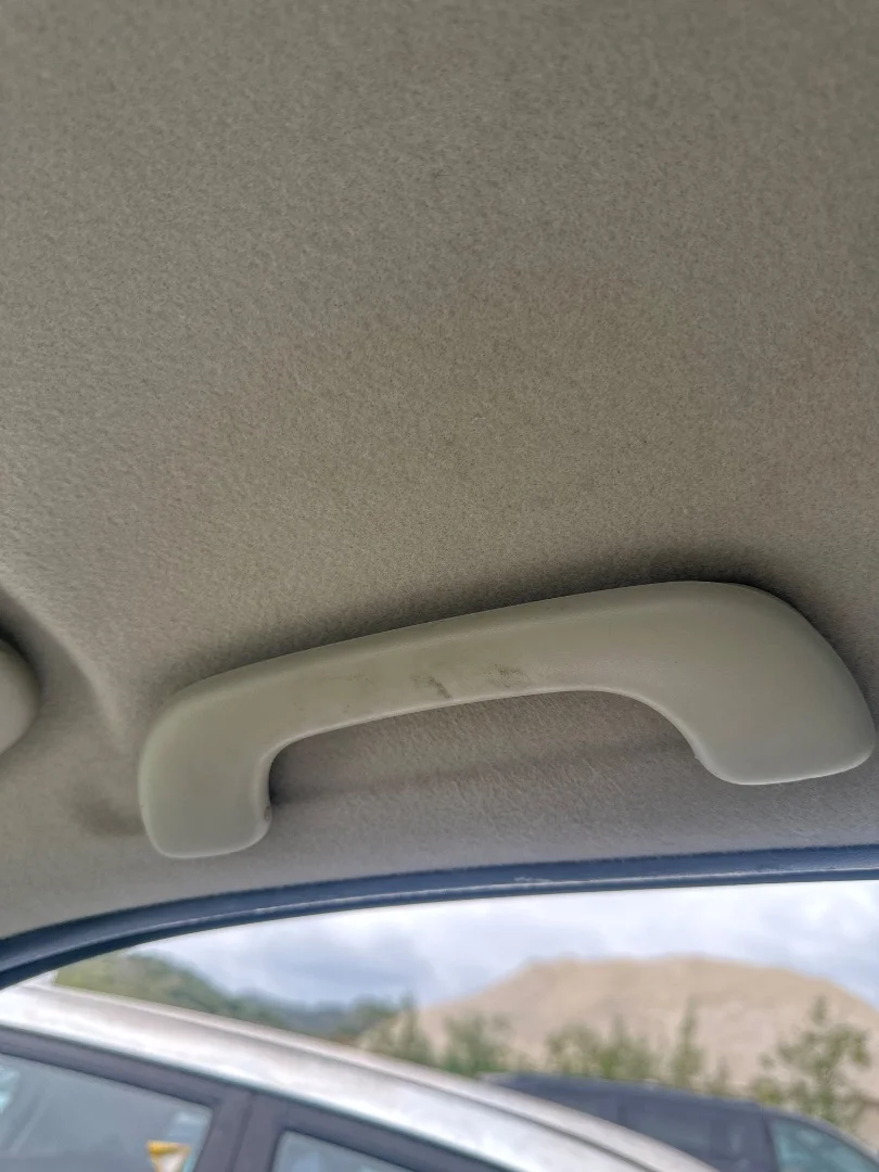 Foto de ASIDERO TECHO DELANTERO DERECHO NISSAN MICRA (K12E) 1.2 CAT (65 CV / 48 KW) referencia 73940BC462