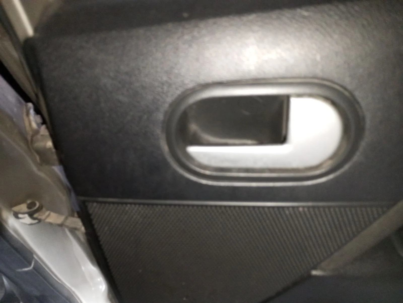 Foto de MANETA INTERIOR TRASERA DERECHA FORD FIESTA (CBK) 1.4 TDCi CAT (68 CV / 50 KW) referencia 1329923