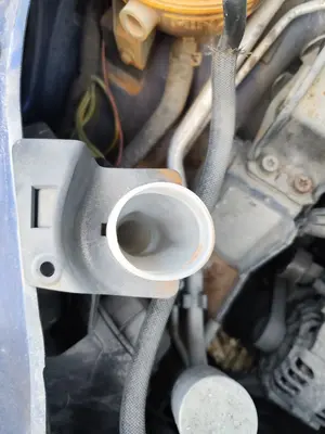 Foto de DEPOSITO LIMPIA PEUGEOT 307 (S1)(04.2001) 1.6 16V CAT (109 CV / 80 KW) referencia 6431C1
