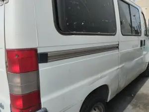 Foto de NO IDENTIFICADO FIAT DUCATO II COMBI 2.8 TDI CAT (122 CV / 90 KW)