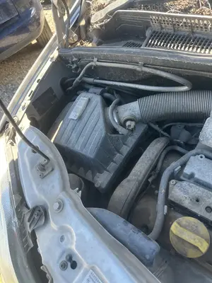 Foto de CAJA FILTRO AIRE OPEL MERIVA 1.6 16V (101 CV / 74 KW) referencia 13270894