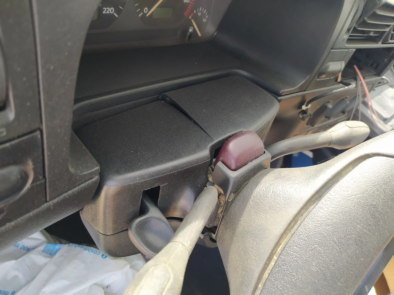 Foto de CUADRO INSTRUMENTOS VOLKSWAGEN GOLF III (1H1)(11.1991) 1.6 (75 CV / 55 KW) referencia 1H0919864JV