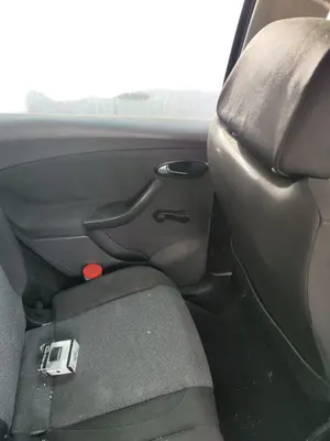 Foto de MANETA ELEVALUNAS TRASERA IZQUIERDA SEAT ALTEA (5P1) 1.9 TDI (105 CV / 77 KW)
