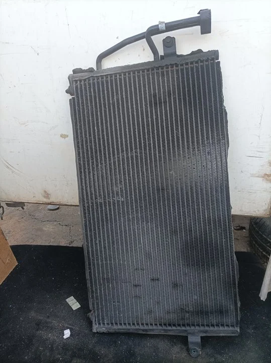 Foto de RADIADOR CALEFACCION / AIRE ACONDICIONADO VOLVO V40 FAMILIAR 1.9 Diesel CAT (116 CV / 85 KW) referencia 30897260