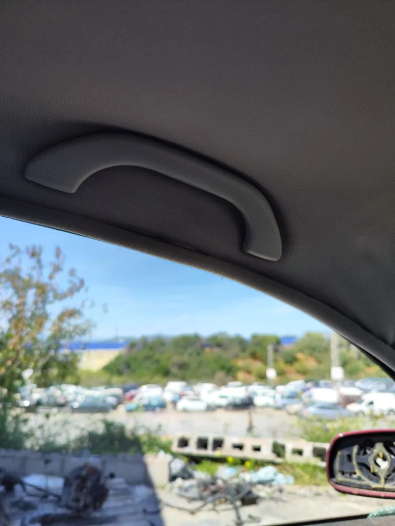 Foto de ASIDERO TECHO DELANTERO IZQUIERDO VOLKSWAGEN PASSAT BERLINA (3B2) 1.9 TDI (116 CV / 85 KW) referencia 3B0857607 FKZ