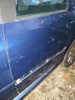 Foto de PUERTA TRASERA IZQUIERDA PEUGEOT 307 (S1)(04.2001) 1.6 16V CAT (109 CV / 80 KW) referencia 9006G9