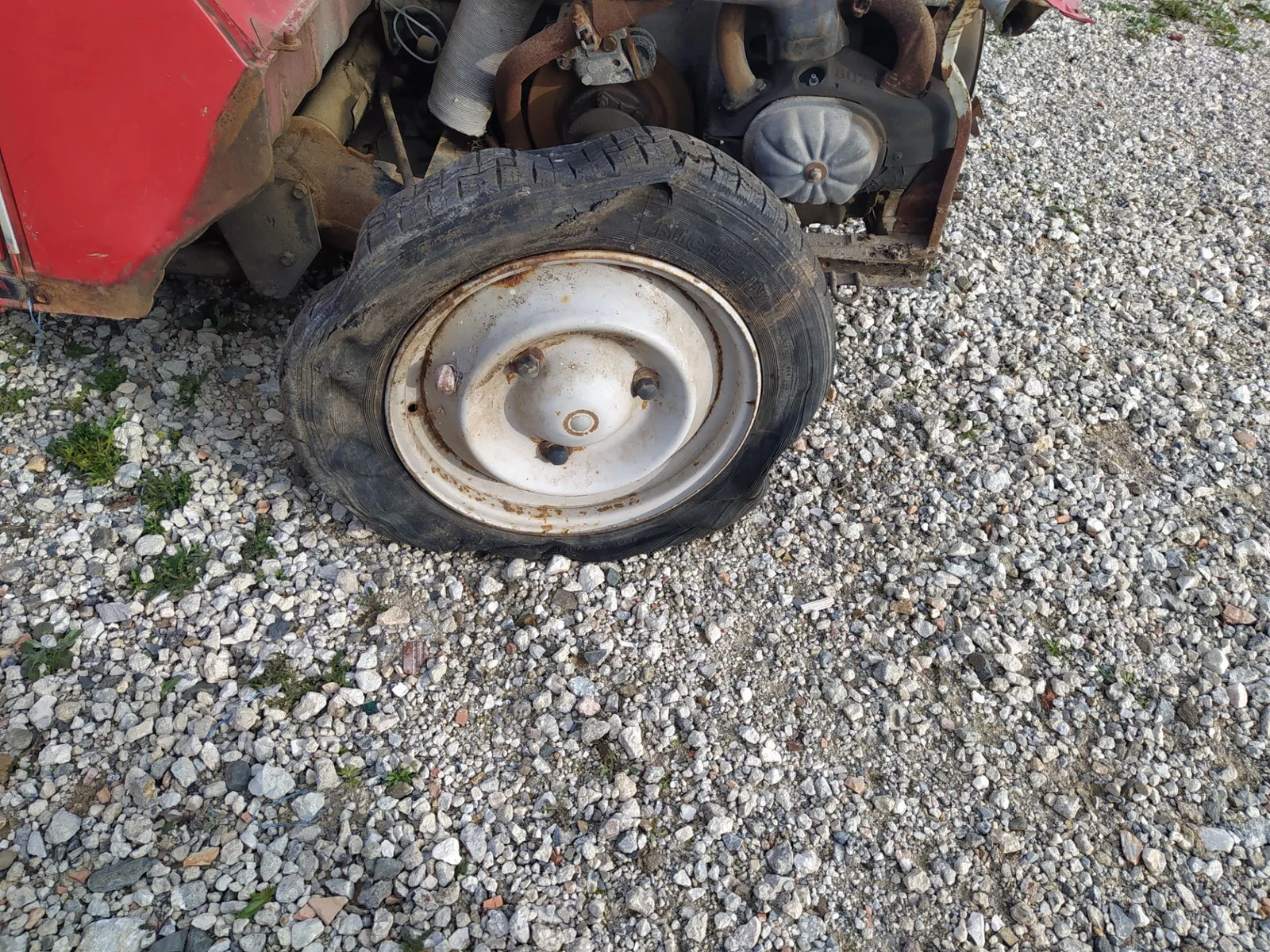 Foto de LLANTA CITROEN 2 CV 6 0.6 (A06) (29 CV / 21 KW)