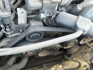 Foto de ALTERNADOR MERCEDES-BENZ CLASE S (BM 220) BERLINA 5.0 V8 24V CAT (306 CV / 225 KW)