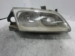 Foto de FARO DERECHO NISSAN ALMERA (N16/E) 2.2 16V Turbodiesel CAT (110 CV / 81 KW) referencia 205989