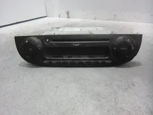 Foto de SISTEMA AUDIO / RADIO CD FIAT 500 (150) BERLINA 1.2 CAT (69 CV / 51 KW) referencia 7647389316