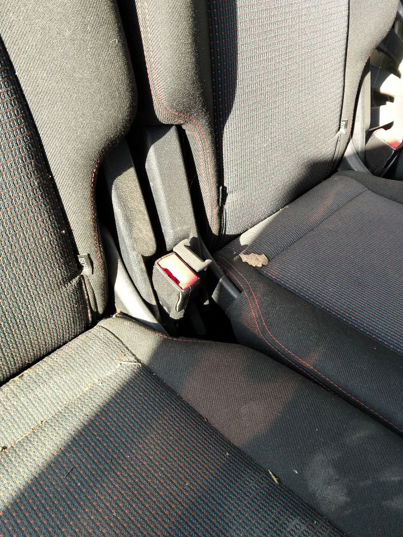 Foto de ENGANCHE CINTURON TRASERO DERECHO FORD S-MAX (CA1) 2.0 TDCi CAT (131 CV / 96 KW)