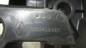Foto de NO IDENTIFICADO RENAULT CAPTUR I 1.5 dCi Diesel FAP (110 CV / 81 KW) referencia 995040911R foto 2
