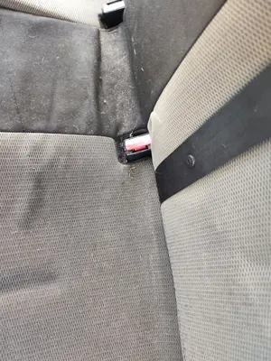 Foto de ENGANCHE CINTURON TRASERO IZQUIERDO CITROEN C4 BERLINA 1.6 16V HDi FAP (109 CV / 80 KW)