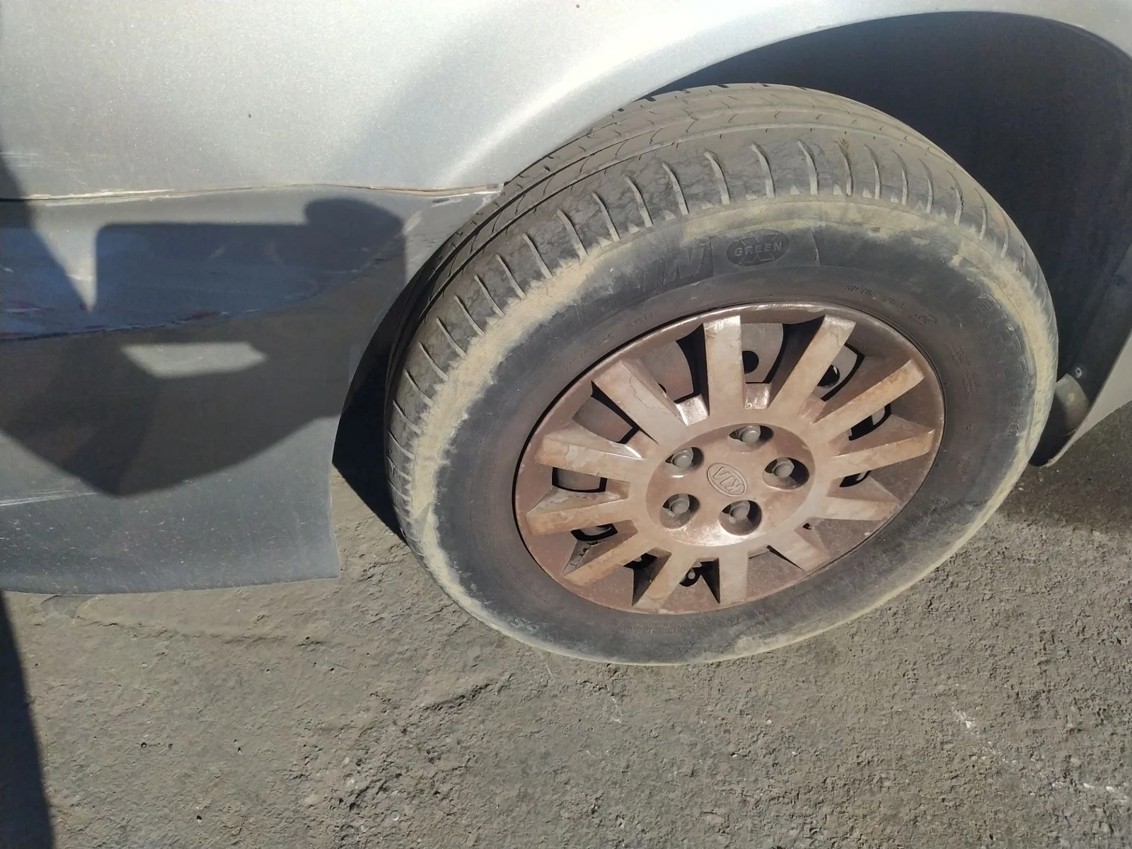 Foto de BIELETA ESTABILIZADORA DELANTERA IZQUIERDA KIA CARNIVAL II (FL) 2.9 CRDi CAT (144 CV / 106 KW) referencia 0K55234160BFKZ