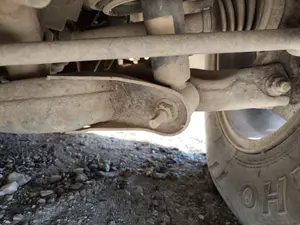 Foto de BRAZO SUSPENSION TRASERO DERECHO LAND ROVER DISCOVERY 2.7 Td V6 CAT (190 CV / 140 KW) referencia RGG500490