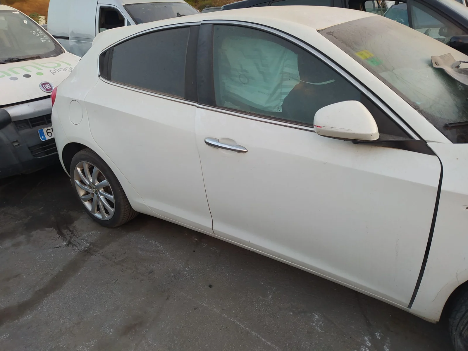 Foto de LUNA TRASERA DERECHA ALFA ROMEO GIULIETTA (191) 1.6 JTDM CAT (105 CV / 77 KW) referencia 0050529955