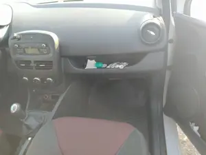 Foto de AIRBAG DELANTERO DERECHO RENAULT CLIO IV 1.2 16V (73 CV / 54 KW) referencia 985250096R