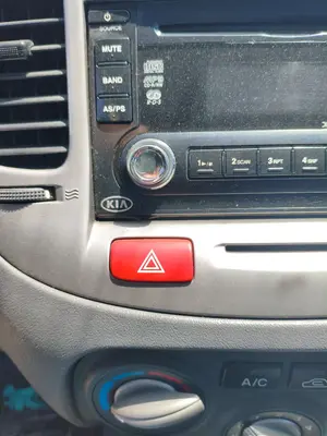 Foto de WARNING KIA RIO (JB) 1.5 CRDi (110 CV / 81 KW)