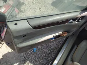 Foto de GUARNECIDO PUERTA DELANTERA IZQUIERDA MERCEDES-BENZ CLK (BM 208) CABRIO 3.2 V6 18V CAT (218 CV / 160 KW) referencia A2087205962 FKZ