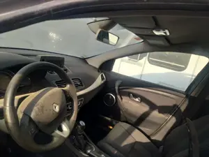Foto de RETROVISOR INTERIOR RENAULT MEGANE III SPORT TOURER 1.9 dCi Diesel (131 CV / 96 KW)