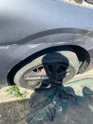 Foto de JUEGO LLANTAS PEUGEOT 208 (P2) 1.2 PureTech (74 CV / 55 KW)