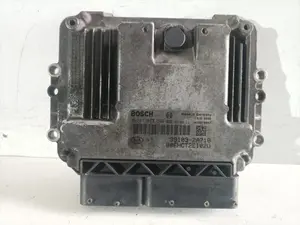 Foto de CENTRALITA MOTOR UCE KIA CEED (ED) 1.6 CRDi CAT (116 CV / 85 KW) referencia 0281013569