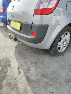 Foto de PARAGOLPES TRASERO RENAULT SCENIC II (JM) 1.9 dCi Diesel (120 CV / 88 KW) referencia 7701474785 foto 3