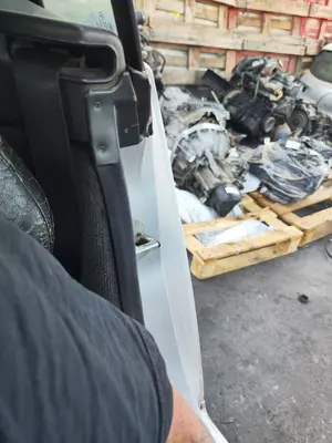 Foto de CINTURON SEGURIDAD DELANTERO IZQUIERDO MERCEDES-BENZ SLK (BM 170) ROADSTER 2.0 16V CAT (136 CV / 100 KW) referencia A1708600985