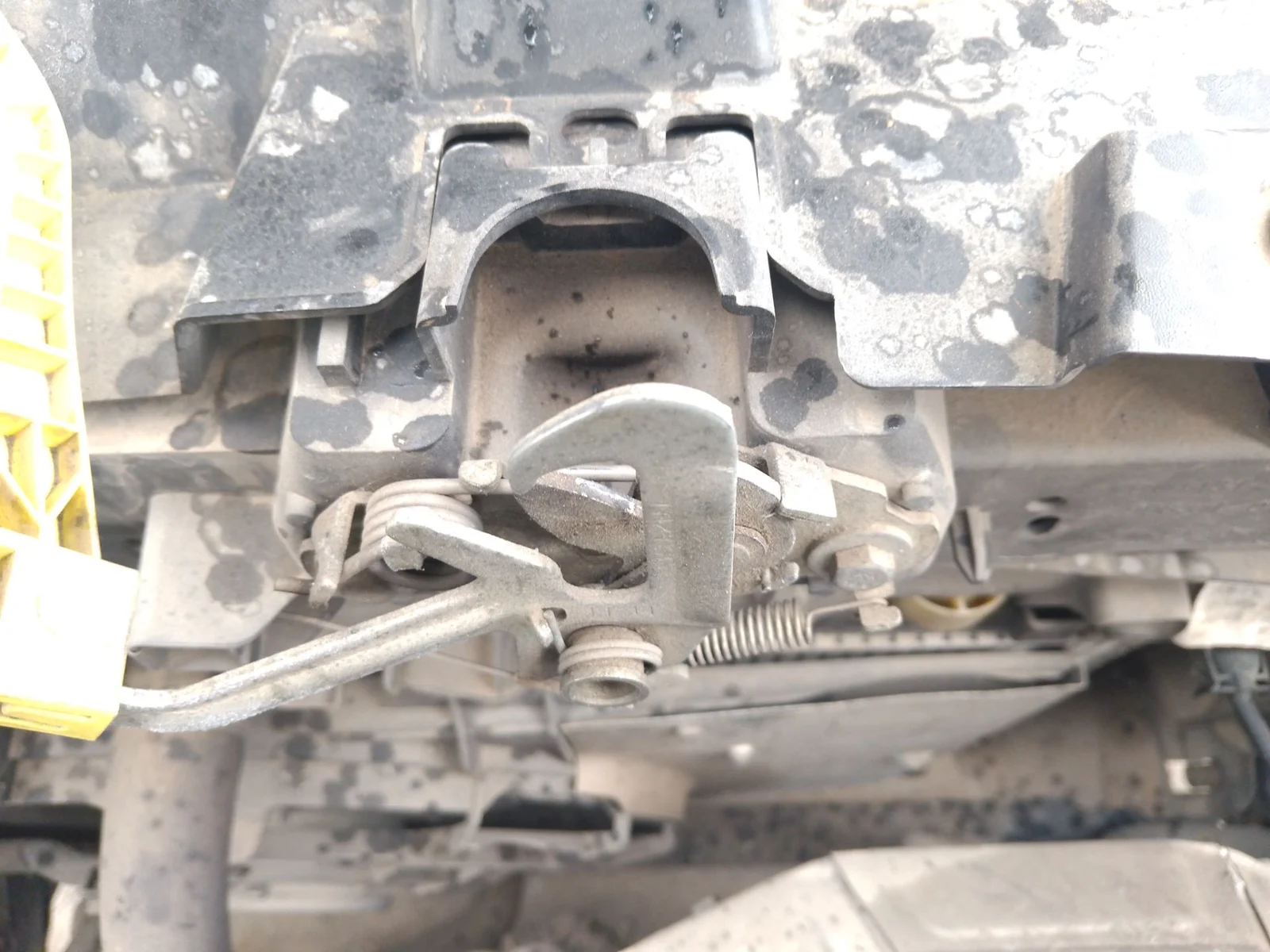 Foto de CERRADURA CAPO CITROEN C3 PICASSO 1.6 16V (120 CV / 88 KW) referencia 7934E0