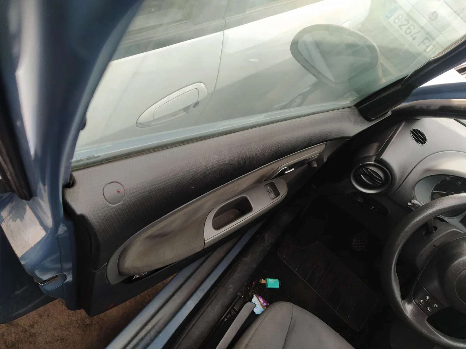 Foto de CERRADURA PUERTA DELANTERA IZQUIERDA SEAT IBIZA (6L1) 1.9 TDI (101 CV / 74 KW) referencia 7E1837015A