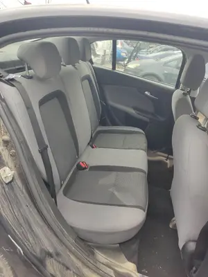Foto de ASIENTO TRASERO FIAT II TIPO (356) BERLINA 1.4  (95 CV / 70 KW)