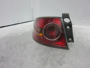 Foto de PILOTO TRASERO IZQUIERDO SEAT IBIZA (6L1) referencia 6L6945095B