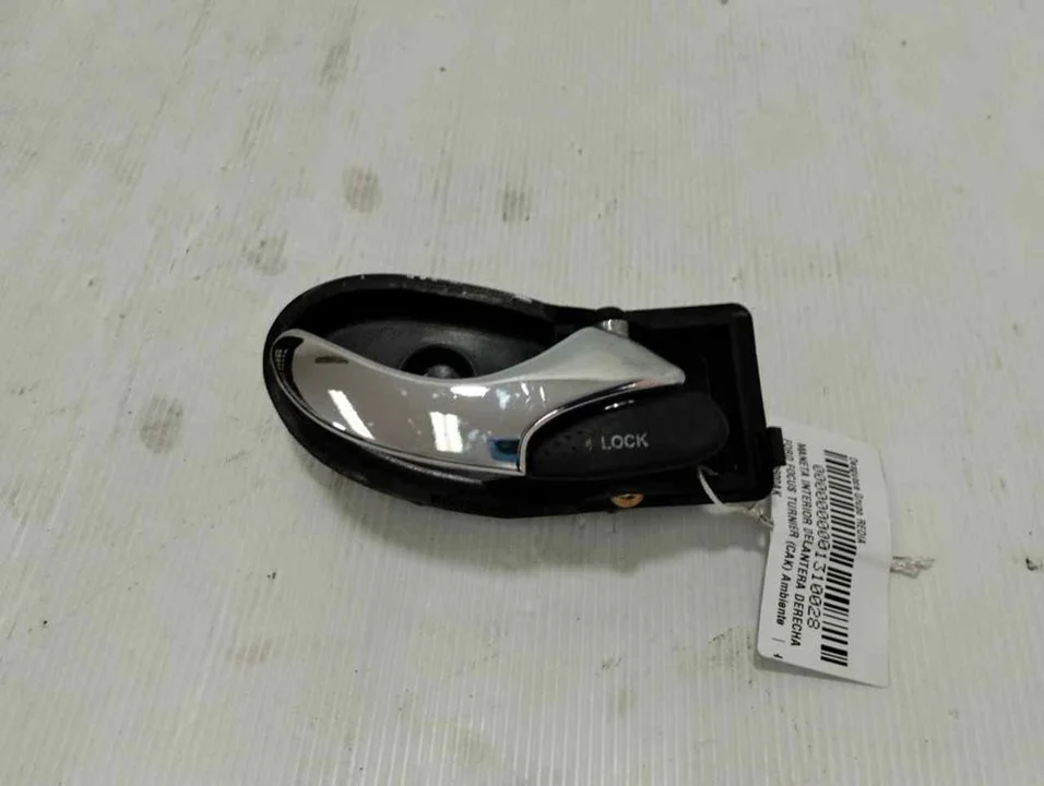 Foto de MANETA INTERIOR DELANTERA DERECHA FORD FOCUS FAMILIAR (CAK) 1.6 16V CAT (101 CV / 74 KW) referencia XS41A22600AK
