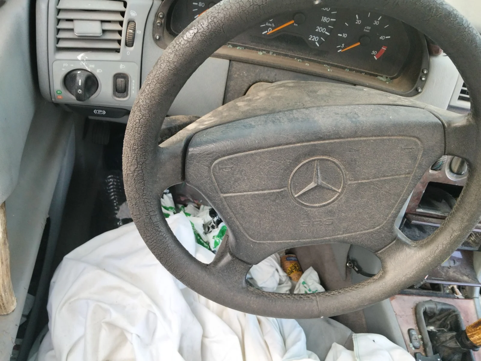 Foto de AIRBAG DELANTERO IZQUIERDO MERCEDES-BENZ CLASE E (BM 210) BERLINA referencia A140460279864 9B51