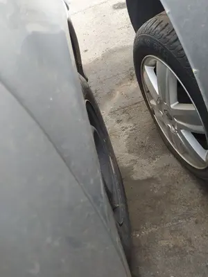 Foto de BRAZO SUSPENSION TRASERO IZQUIERDO CITROEN C5 BERLINA 2.0 HDi (109 CV / 80 KW) referencia 5175X8