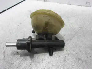 Foto de BOMBA FRENO AUDI 100 AVANT (C4) 2.3  (133 CV / 98 KW) referencia 893611307A
